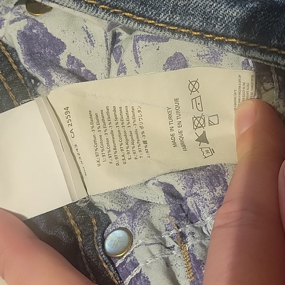 Diesel Jean's size 10Y - Picture 7 of 7